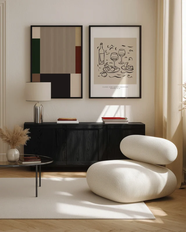 Subtili eskizinio stiliaus iliustracija kuria lengvumo, estetikos ir lėto gyvenimo pojūtį, įkvėptą pietietiškų vakarų atmosferos. Plakatai tiks virtuvei, valgomajam ar svetainei, norint sukurti šiltą, jaukią ir subtiliai stilingą atmosferą.

#negaliukaipgražu #plakatainamams #vynas #uzkandziai #plakataiinterjerui #virtuvesdekoras #valgomojodekoras #virtuvesinterjeras #interjerodekoravimas